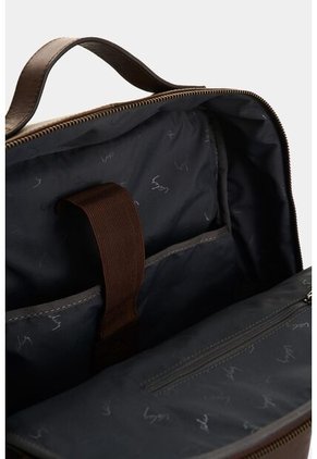 Morral Calgary De Cuero Para Hombre Silueta Slim Morral Calgary De Cuero Para Hombre Silueta Slim Cafe VÉLEZ