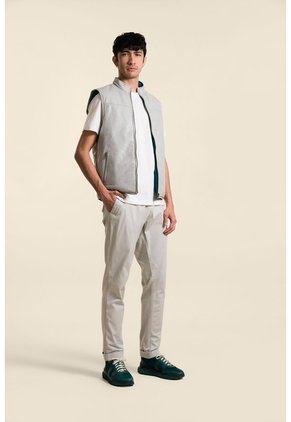 Chaleco Doble Faz Acolchado Para Hombre En Poliéster Y Cuero Chaleco Doble Faz Acolchado Para Hombre En Poliéster Y Cuero Azul Aguamarina XX VÉLEZ