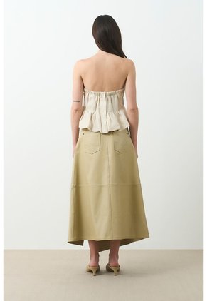 Falda De Cuero Asimétrica Para Mujer Cleo Falda De Cuero Asimétrica Para Mujer Cleo Beige 10 VÉLEZ
