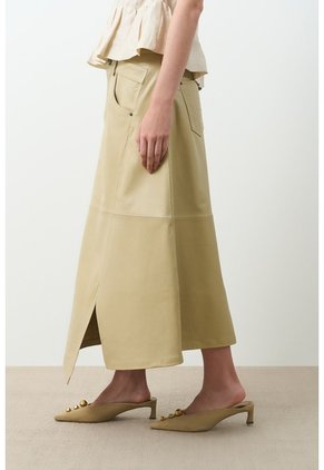 Falda De Cuero Asimétrica Para Mujer Cleo Falda De Cuero Asimétrica Para Mujer Cleo Beige 10 VÉLEZ
