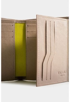 Billetera Khalid De Cuero Para Hombre Costuras Decorativas Billetera Khalid De Cuero Para Hombre Costuras Decorativas Arena Vélez