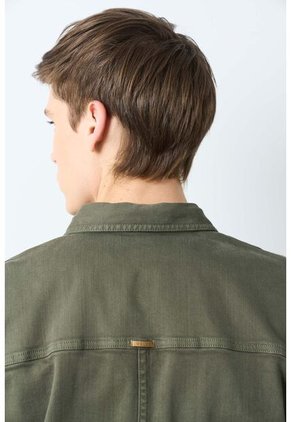 Sobrecamisa Modica Para Hombre Oversized Sobrecamisa Modica Para Hombre Oversized Verde Oliva S VÉLEZ