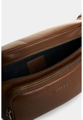 Riñonera Brunei 2 De Cuero Para Hombre Con Acabado Espazolado Riñonera Brunei 2 De Cuero Para Hombre Con Acabado Espazolado Miel VÉLEZ