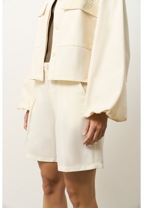 Chaqueta Senda Trucker Para Mujer Oversized Chaqueta Senda Trucker Para Mujer Oversized Crema L VÉLEZ