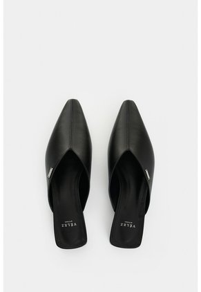 Baleta De Cuero Para Mujer Coralia Baleta De Cuero Para Mujer Coralia Negro 38 VÉLEZ