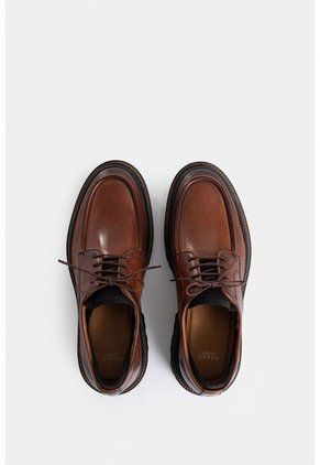 Zapato De Cordón Hoggar Para Hombre Acabado Artesanal Zapato De Cordón Hoggar Para Hombre Acabado Artesanal Miel 39 VÉLEZ