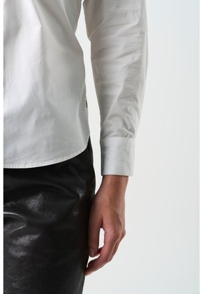 Camisa Manga Larga Basic En Tejido Plano Para Mujer Detalle Millaré Camisa Manga Larga Basic En Tejido Plano Para Mujer Detalle Millaré Blanco XL VÉLEZ