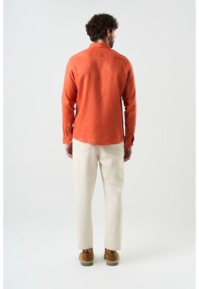 Camisa Manga Larga En Lino Para Hombre Silueta Semi Ajustada Camisa Manga Larga En Lino Para Hombre Silueta Semi Ajustada Naranja XXL VÉLEZ