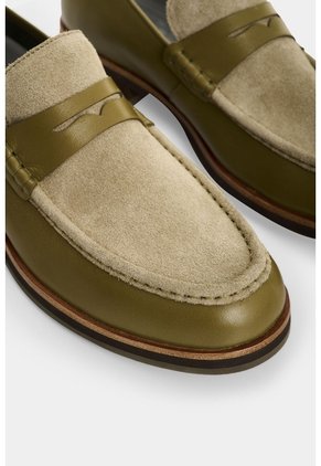 Mocasín En Carnaza Para Mujer Aurora Mocasín En Carnaza Para Mujer Aurora Verde Oliva 37 VÉLEZ