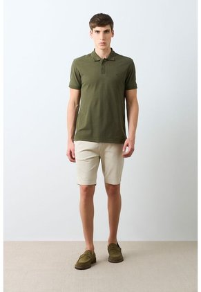 Polo Para Hombre Semi Fit Detalle Jacquard Polo Para Hombre Semi Fit Detalle Jacquard Verde Oliva S VÉLEZ