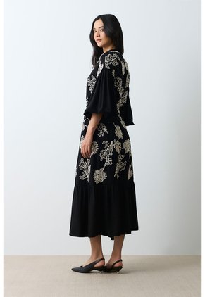 Vestido Bordado Cuello Nerú Para Mujer Efos Vestido Bordado Cuello Nerú Para Mujer Efos Negro 12 VÉLEZ