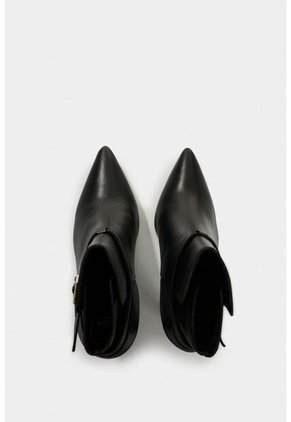 Botines Calix De Cuero Para Mujer Silueta Office Botines Calix De Cuero Para Mujer Silueta Office Negro 41 VÉLEZ