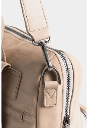 Morral Mini Saba De Cuero Para Mujer Multifunción Morral Mini Saba De Cuero Para Mujer Multifunción Beige VÉLEZ