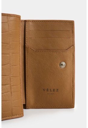 Billetera De Cuero Grabado Para Mujer Tessa Billetera De Cuero Grabado Para Mujer Tessa Miel VÉLEZ