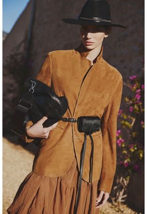 Blazer Niger De Gamuza Para Hombre Fit Semi Ajustado Blazer Niger De Gamuza Para Hombre Fit Semi Ajustado Miel XXL VÉLEZ