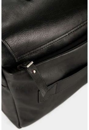 Maletín Portátil Ferrat De Cuero Para Hombre Doble Sistema De Cierre Maletín Portátil Ferrat De Cuero Para Hombre Doble Sistema De Cierre Negro VÉLEZ