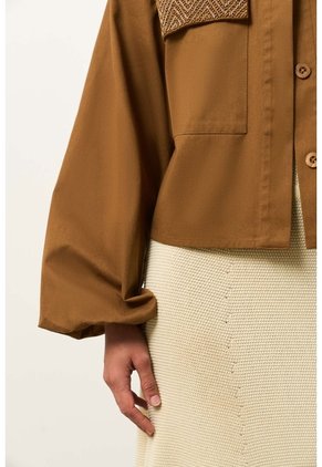 Chaqueta Senda Trucker Para Mujer Oversized Chaqueta Senda Trucker Para Mujer Oversized Miel XL VÉLEZ