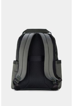 Morral San Patricio De Cuero Y Lona Para Hombre Aplique Metálico Morral San Patricio De Cuero Y Lona Para Hombre Aplique Metálico Verde VÉLEZ