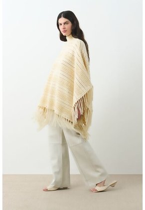 Poncho Tejido Thani Para Mujer Poncho Tejido Thani Para Mujer Crema L VÉLEZ