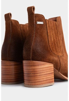 Botines Heliconia De Cuero Gamuzado Silueta Texana Botines Heliconia De Cuero Gamuzado Silueta Texana Miel 38 Vélez