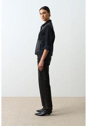 Chaqueta En Denim Para Mujer Western Chaqueta En Denim Para Mujer Western Negro XXL VÉLEZ