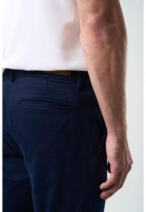 Pantalón Chino Italo Para Hombre Semifitted Pantalón Chino Italo Para Hombre Semifitted Azul Oscuro 28 VÉLEZ