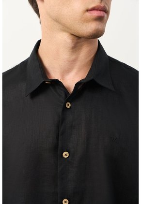 Camisa En Lino Manga Corta Siena Para Hombre Camisa En Lino Manga Corta Siena Para Hombre Negro XS VÉLEZ