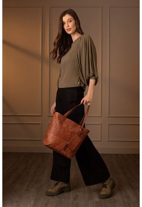 Shopping Denver De Cuero Para Mujer Grabado Placa Palmera Shopping Denver De Cuero Para Mujer Grabado Placa Palmera Miel VÉLEZ