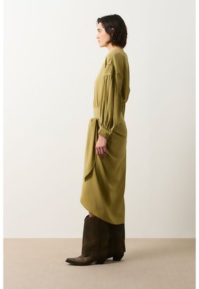 Vestido Antay Silueta Wrap Para Mujer Vestido Antay Silueta Wrap Para Mujer Verde Oliva 10 VÉLEZ