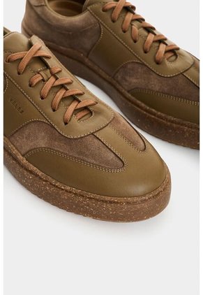 Tenis En Cuero Para Hombre Clima Nacar Tenis En Cuero Para Hombre Clima Nacar Tabaco 41 VÉLEZ