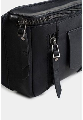 Riñonera Casual  Tacubade Cuero Vintage Negro Riñonera Casual  Tacubade Cuero Vintage Negro VÉLEZ