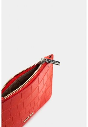 Porta Documentos De Cuero Grabado Para Mujer Astra Porta Documentos De Cuero Grabado Para Mujer Astra Rojo VÉLEZ