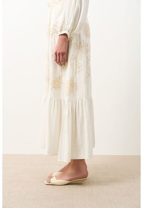 Vestido Bordado Cuello Nerú Para Mujer Efos Vestido Bordado Cuello Nerú Para Mujer Efos Crema 12 VÉLEZ