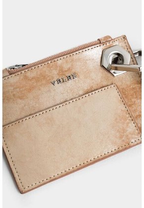 Porta Documentos Elaine En Cuero Folia Para Mujer Manija Removible Porta Documentos Elaine En Cuero Folia Para Mujer Manija Removible Dorado Vélez