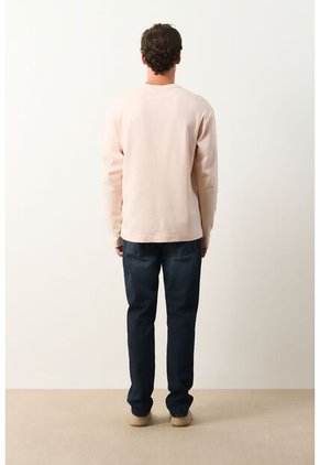 Camiseta Tejida Manga Larga Para Hombre Sabina Camiseta Tejida Manga Larga Para Hombre Sabina Rosado L VÉLEZ