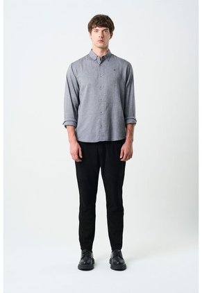 Camisa Oxford Manga Larga Calagua Para Hombre Semifitted Camisa Oxford Manga Larga Calagua Para Hombre Semifitted Negro XL VÉLEZ