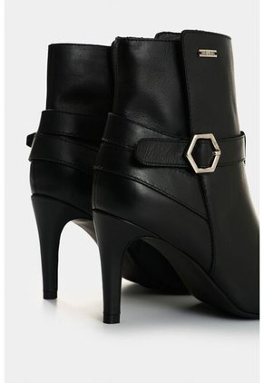 Botines Calix De Cuero Para Mujer Silueta Office Botines Calix De Cuero Para Mujer Silueta Office Negro 37 VÉLEZ