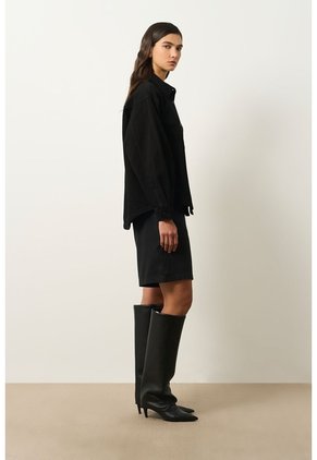 Chqueta Tahua En Denim Para Mujer Oversized Chqueta Tahua En Denim Para Mujer Oversized Negro L VÉLEZ