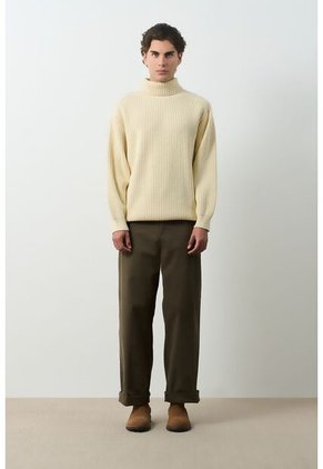 Sweater Tejido Thani Para Hombre Sweater Tejido Thani Para Hombre Arena M VÉLEZ