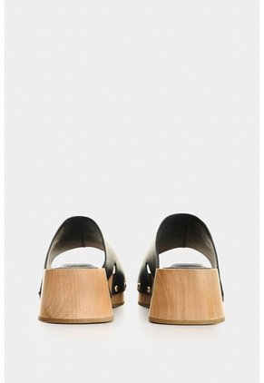 Sandalia Plataforma En Cuero Para Mujer Xinca Sandalia Plataforma En Cuero Para Mujer Xinca Negro 35 VÉLEZ