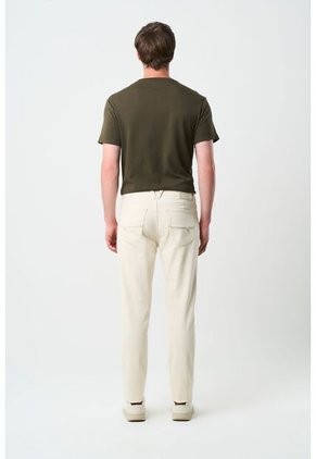 Jean Bota Recta Encerado Para Hombre Astra Jean Bota Recta Encerado Para Hombre Astra Crema 30 VÉLEZ