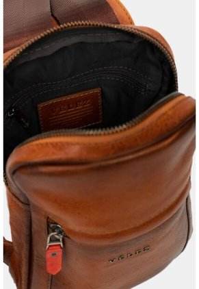 Manos Libres Mikeno De Cuero Para Hombre Cargadera Ajustable Miel Manos Libres Mikeno De Cuero Para Hombre Cargadera Ajustable Miel VÉLEZ