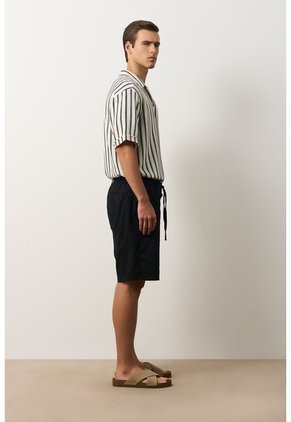 Bermuda En Lino Para Hombre Alma Bermuda En Lino Para Hombre Alma Negro 34 VÉLEZ