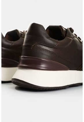 Tenis Cooper 3 De Cuero Para Hombre Spoiler En Contraste Tenis Cooper 3 De Cuero Para Hombre Spoiler En Contraste Cafe 45 VÉLEZ