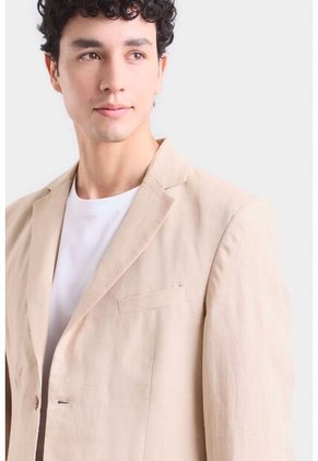 Blazer Yaqui En Lino Para Hombre Silueta Semi Ajustada Blazer Yaqui En Lino Para Hombre Silueta Semi Ajustada Crema XX VÉLEZ