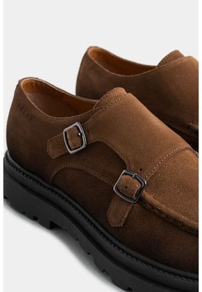 Mocasines Luster 2 En Cuero Gamuzado Para Hombre Silueta Monkstrap Mocasines Luster 2 En Cuero Gamuzado Para Hombre Silueta Monkstrap Miel 38 VÉLEZ