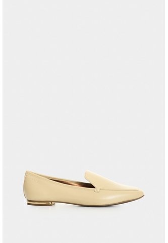 Mocasín En Cuero Para Mujer Ocaso Mocasín En Cuero Para Mujer Ocaso Arena 41 VÉLEZ Vélez