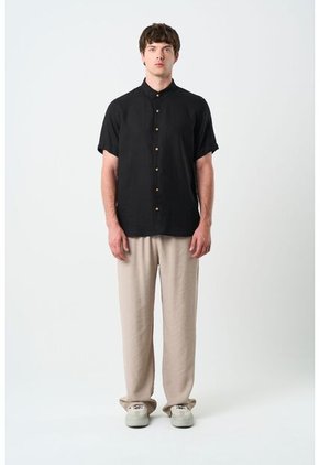 Camisa Manga Corta Lino Para Hombre Bordado Vz Camisa Manga Corta Lino Para Hombre Bordado Vz Negro XL VÉLEZ