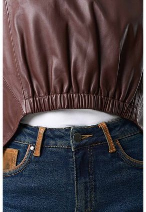 Camisa Iris De Cuero Para Mujer Elástico Delantero Camisa Iris De Cuero Para Mujer Elástico Delantero Cafe L VÉLEZ