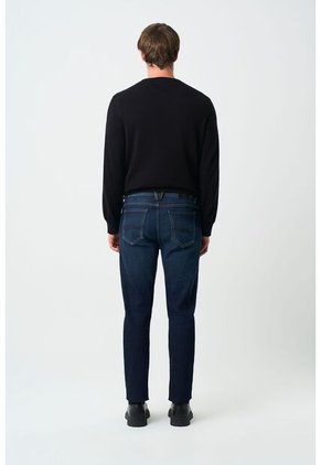 Jean Mutante Para Hombre Semi Fitted Jean Mutante Para Hombre Semi Fitted Azul Oscuro 32 VÉLEZ